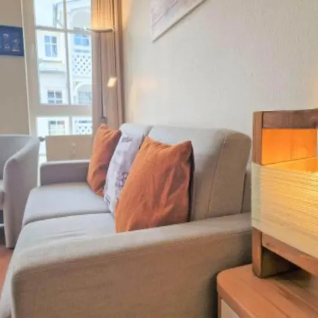 Mit Balkon Und Freizeitangeboten In Apartment *