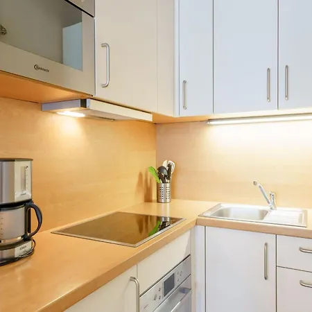 Apartment Mit Balkon Und Freizeitangeboten In Sellin (Rugen)