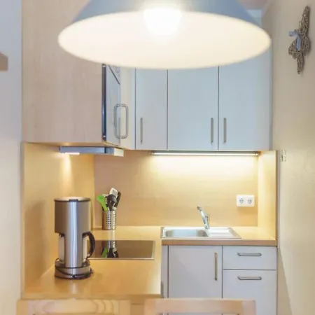 Apartment Mit Balkon Und Freizeitangeboten In